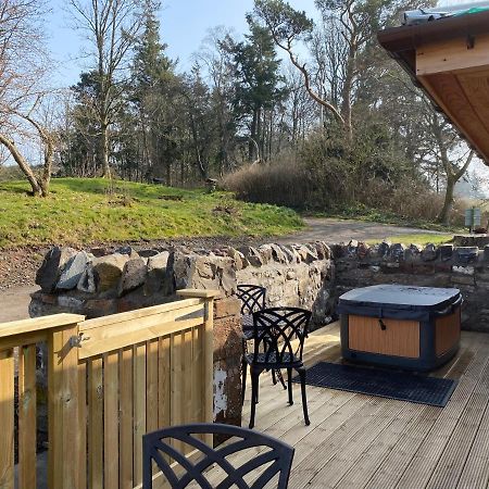 Partridge Lodge With Hot Tub Forgandenny Exteriör bild